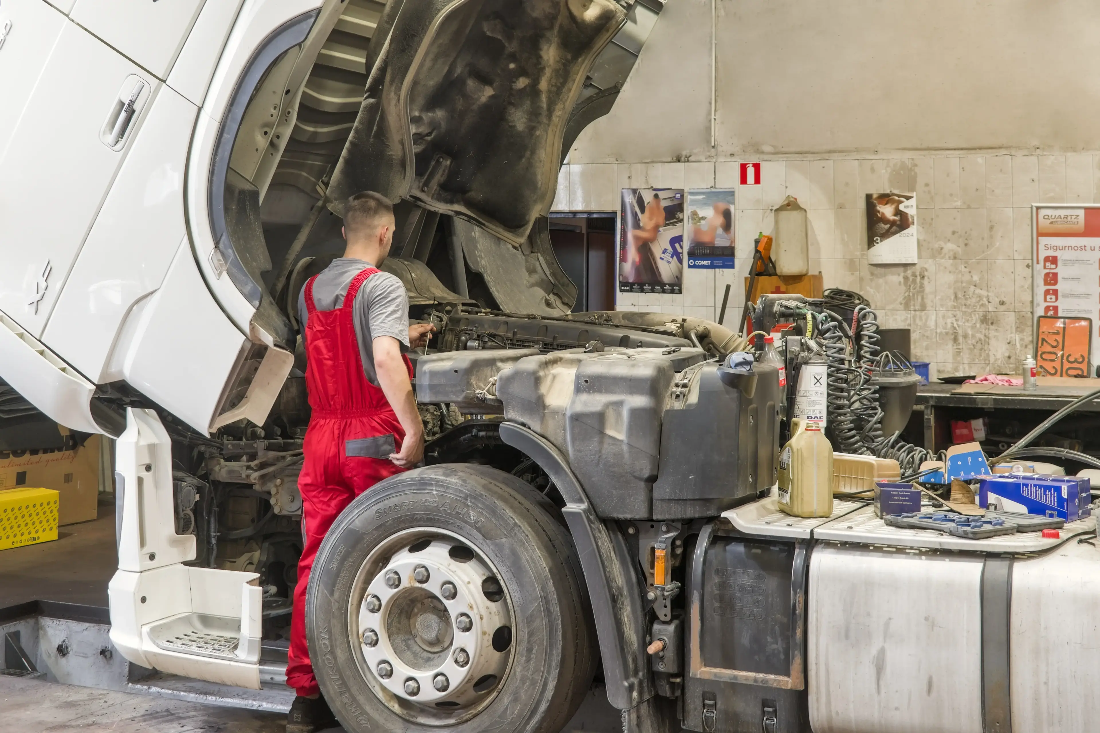 Preko 10 godina stručnog iskustva pozadina